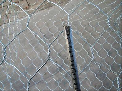 鉛絲石籠.jpg 鉛絲石籠.jpg